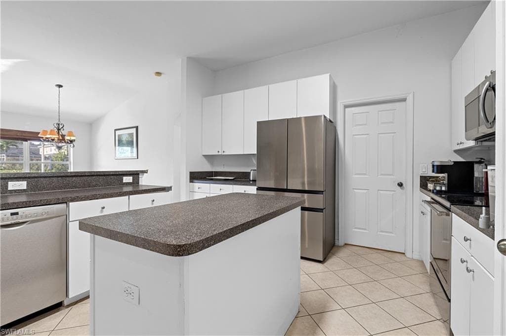 12715 Aston Oaks DR, FORT MYERS FL 33912-16