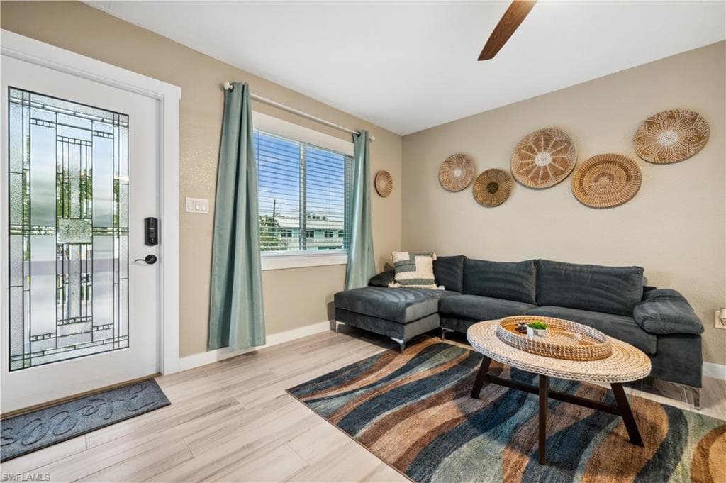 113/115 Bahia VIA, FORT MYERS BEACH FL 33931-25