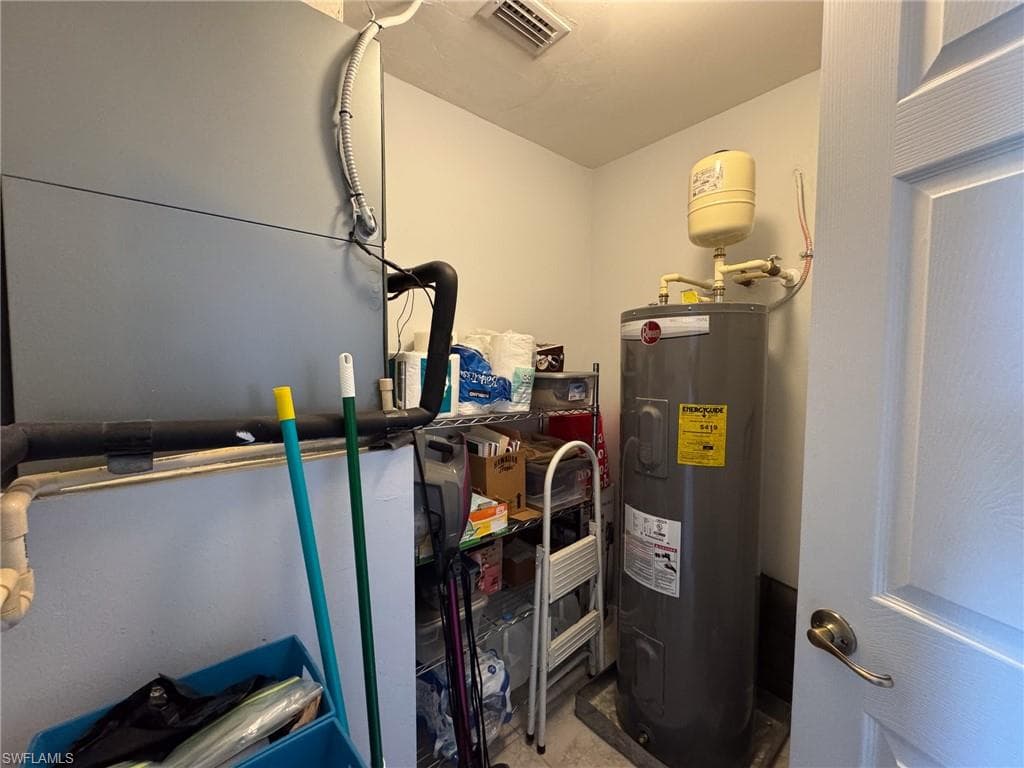 4015 Palm Tree BLVD # 208, CAPE CORAL FL 33904-21