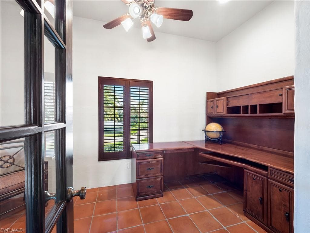 5844 Riverside LN, FORT MYERS FL 33919-42