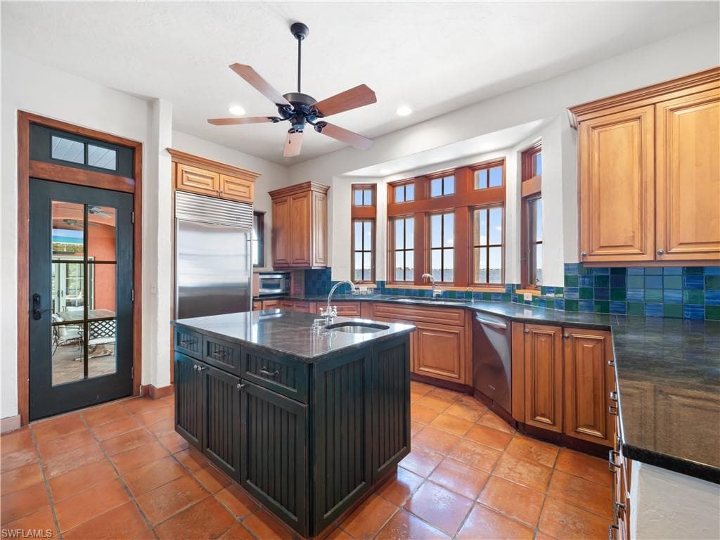 5844 Riverside LN, FORT MYERS FL 33919-15