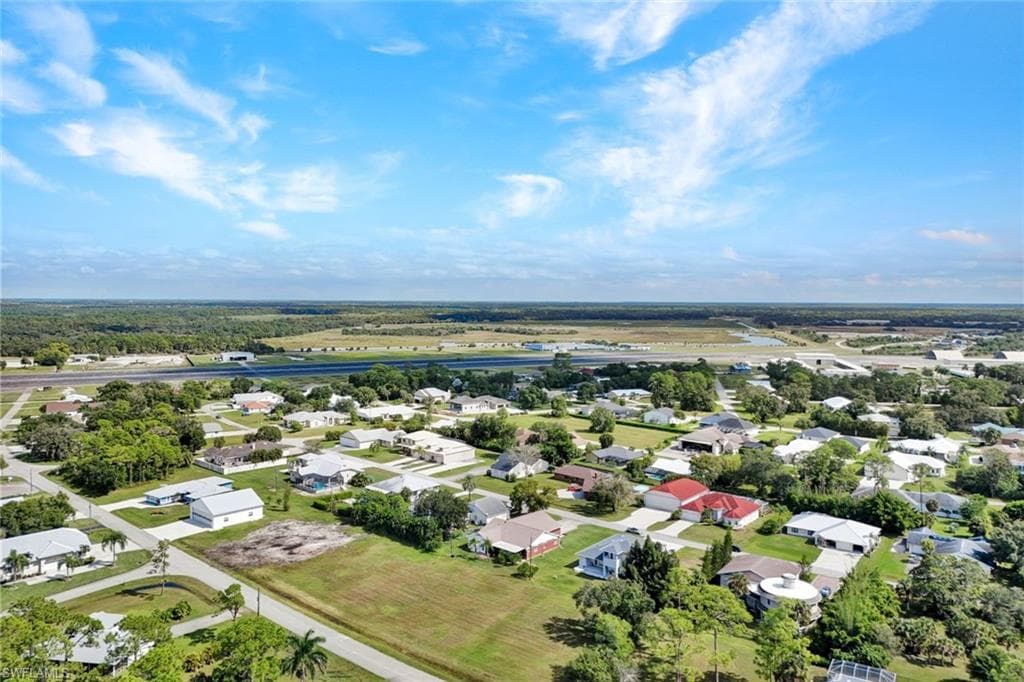 6910 Circle DR, FORT MYERS FL 33905-33