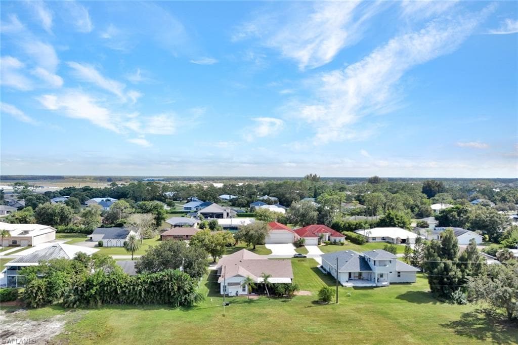 6910 Circle DR, FORT MYERS FL 33905-32