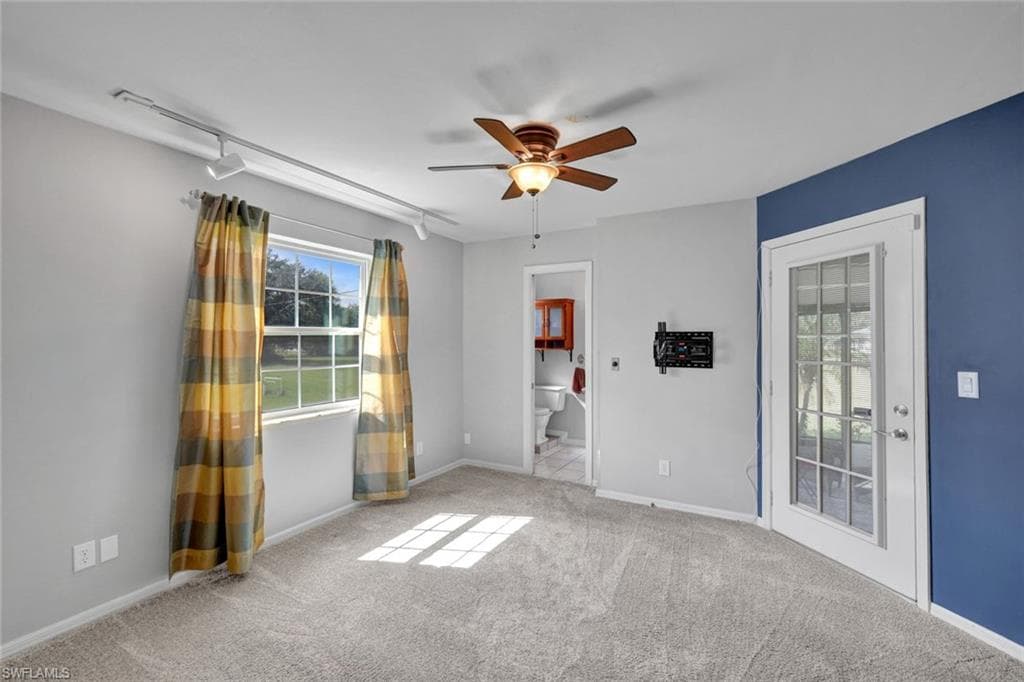 6910 Circle DR, FORT MYERS FL 33905-18