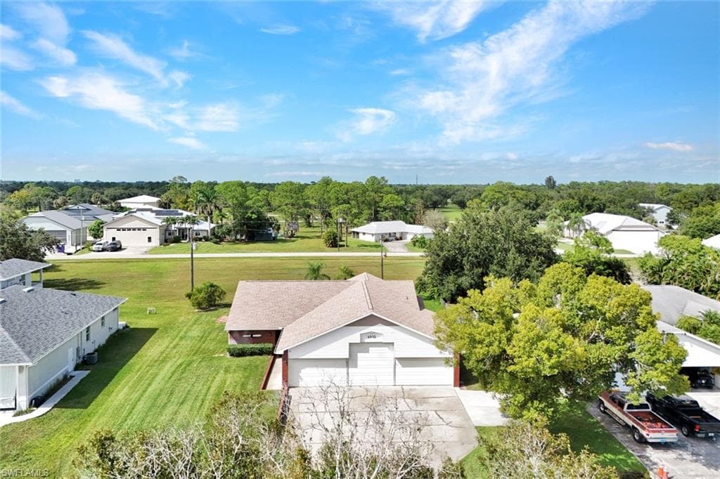 6910 Circle DR, FORT MYERS FL 33905-34
