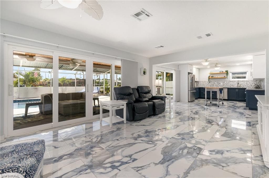 1661 Swan TER, NORTH FORT MYERS FL 33903-2