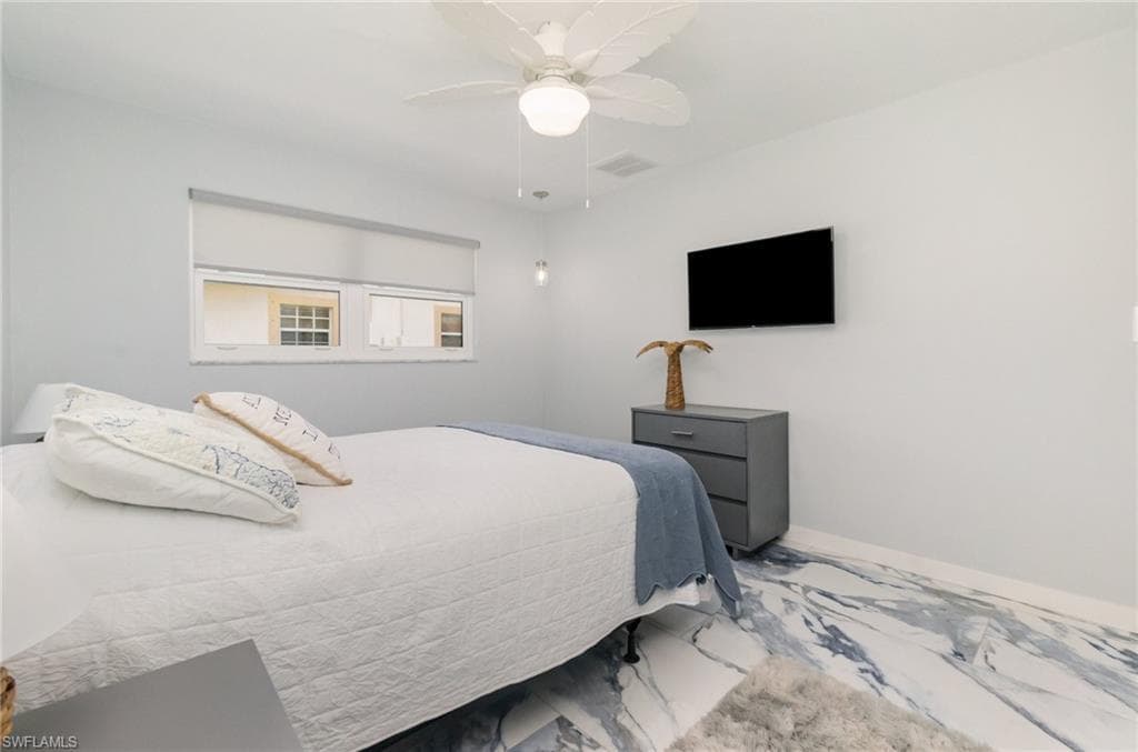 1661 Swan TER, NORTH FORT MYERS FL 33903-24