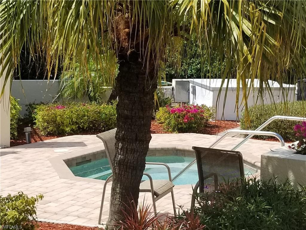 9358 Palm Island CIR, NORTH FORT MYERS FL 33903-22