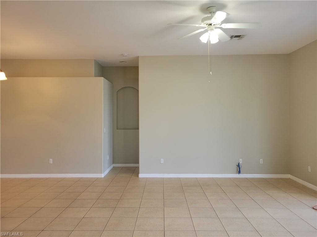 9358 Palm Island CIR, NORTH FORT MYERS FL 33903-11
