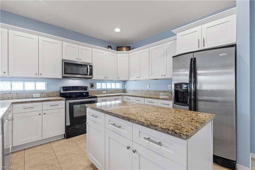 3569 Malagrotta CIR, CAPE CORAL FL 33909-11