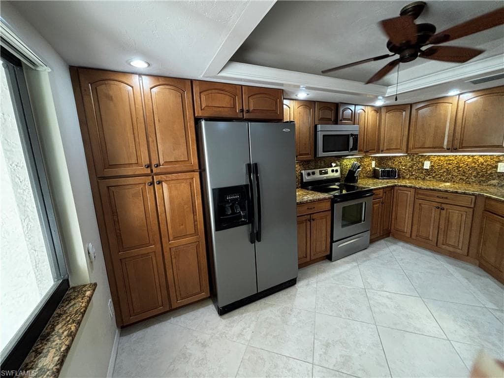 649 Beachwalk CIR # C101, NAPLES FL 34108-26