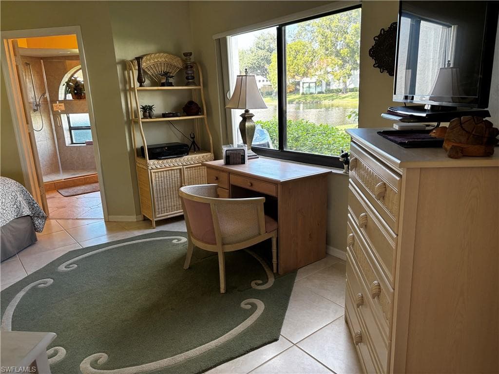 649 Beachwalk CIR # C101, NAPLES FL 34108-15