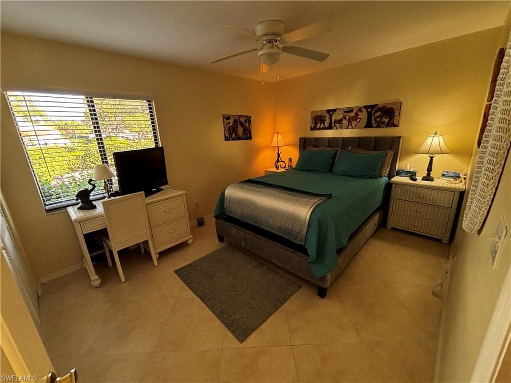 649 Beachwalk CIR # C101, NAPLES FL 34108-32