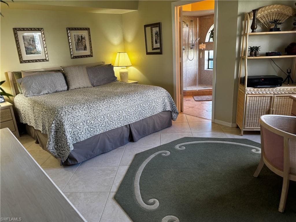 649 Beachwalk CIR # C101, NAPLES FL 34108-14