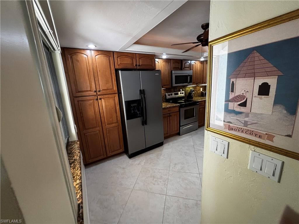 649 Beachwalk CIR # C101, NAPLES FL 34108-24