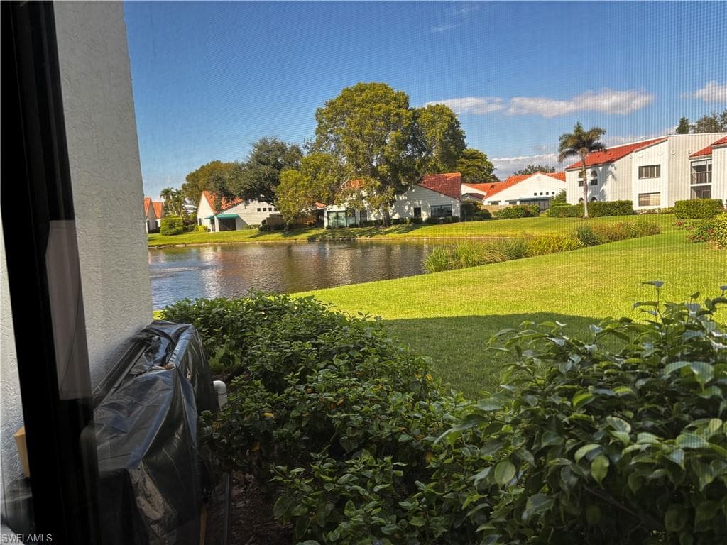 649 Beachwalk CIR # C101, NAPLES FL 34108-20