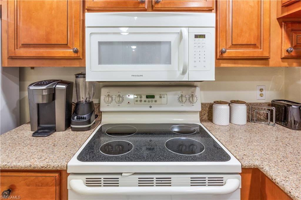 15126 Parkside DR # 104, FORT MYERS FL 33908-37