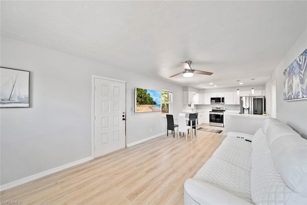 16881 Davis RD 721-4
