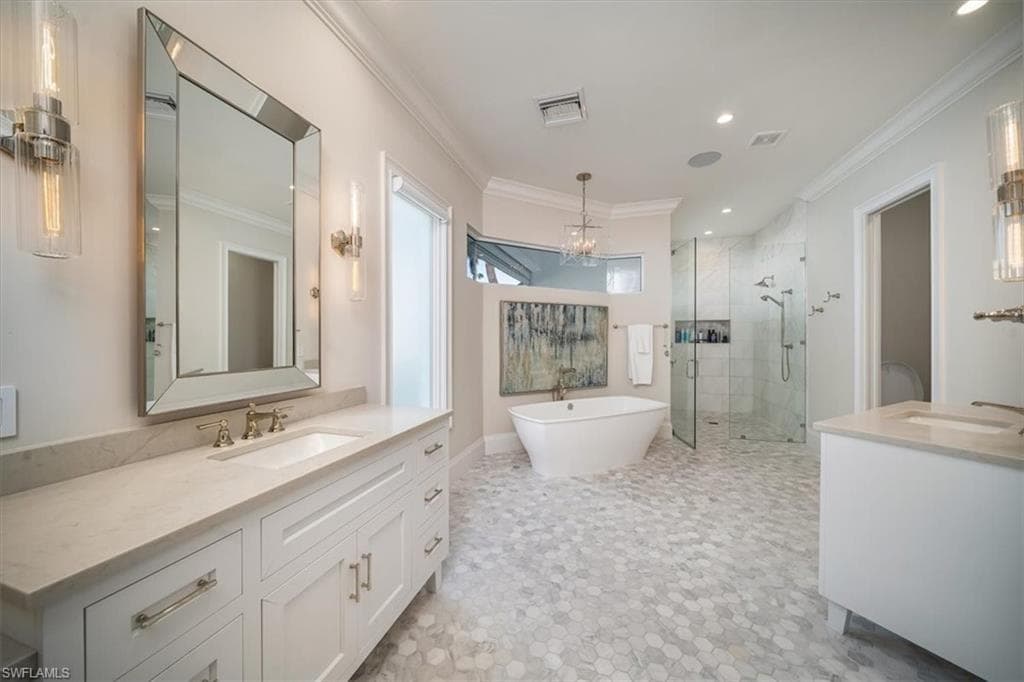 470 17th AVE S, NAPLES FL 34102-26