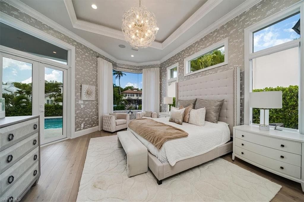 470 17th AVE S, NAPLES FL 34102-25