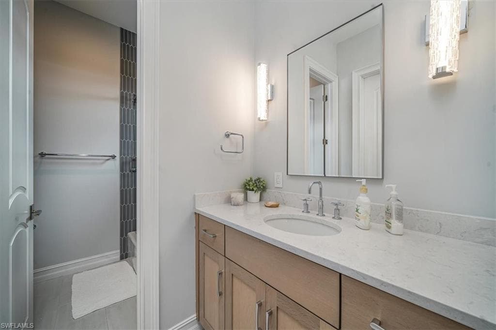 470 17th AVE S, NAPLES FL 34102-34