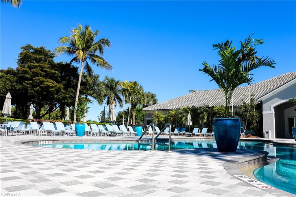 10037 Oakhurst WAY, FORT MYERS FL 33913-33