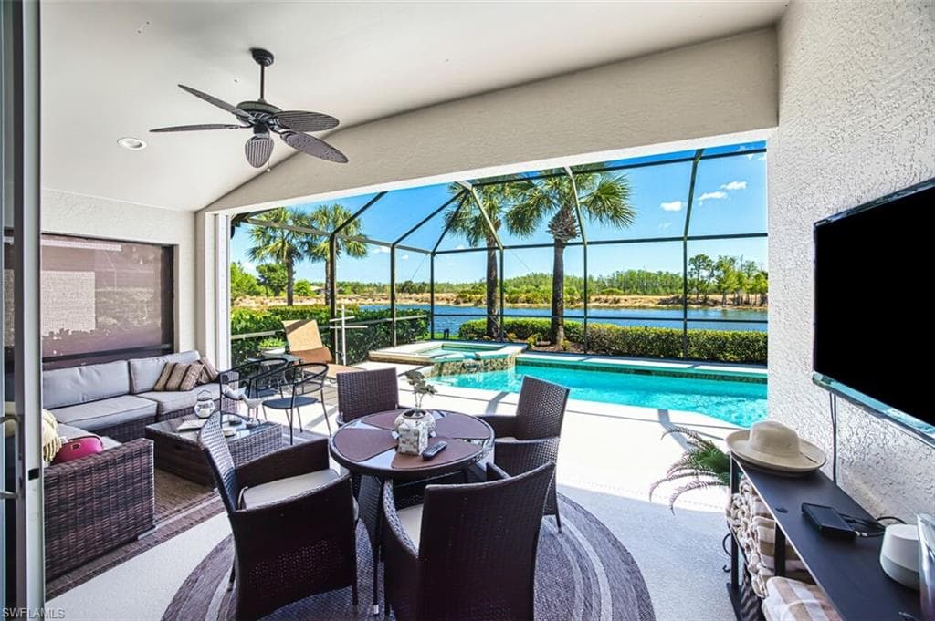 10037 Oakhurst WAY, FORT MYERS FL 33913-13