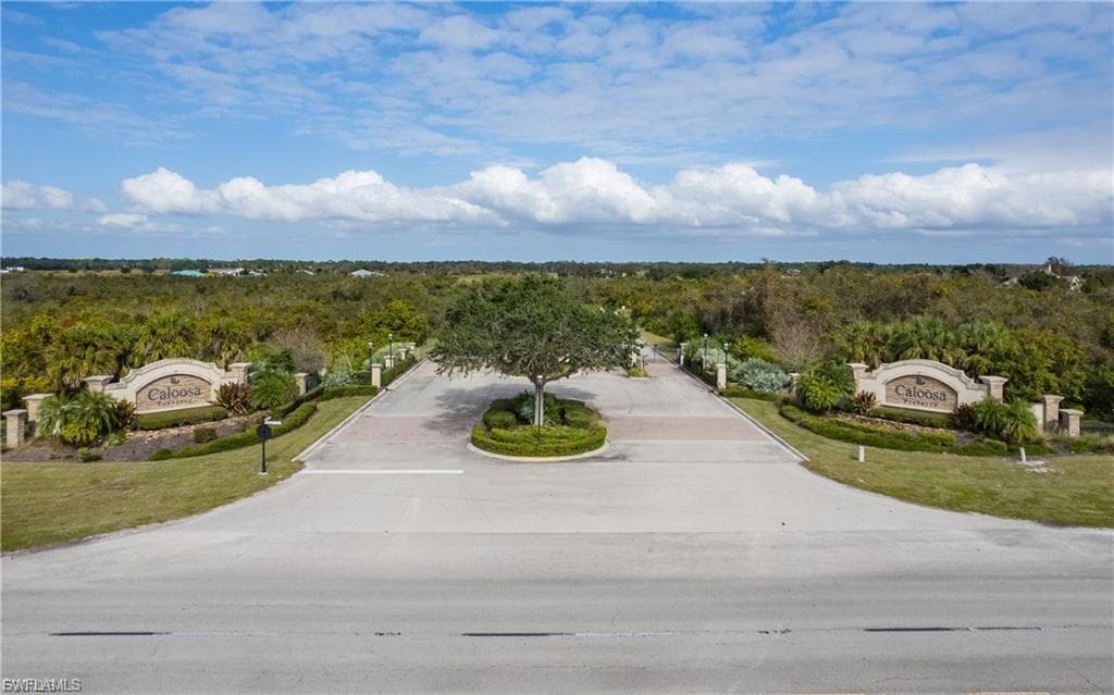 22797 Yellow Button LN-1