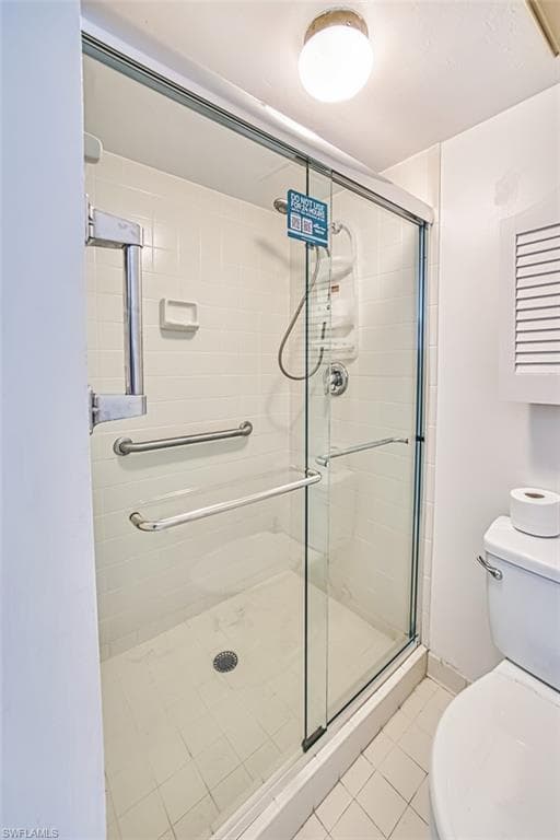 226 3rd ST # 111, BONITA SPRINGS FL 34134-25