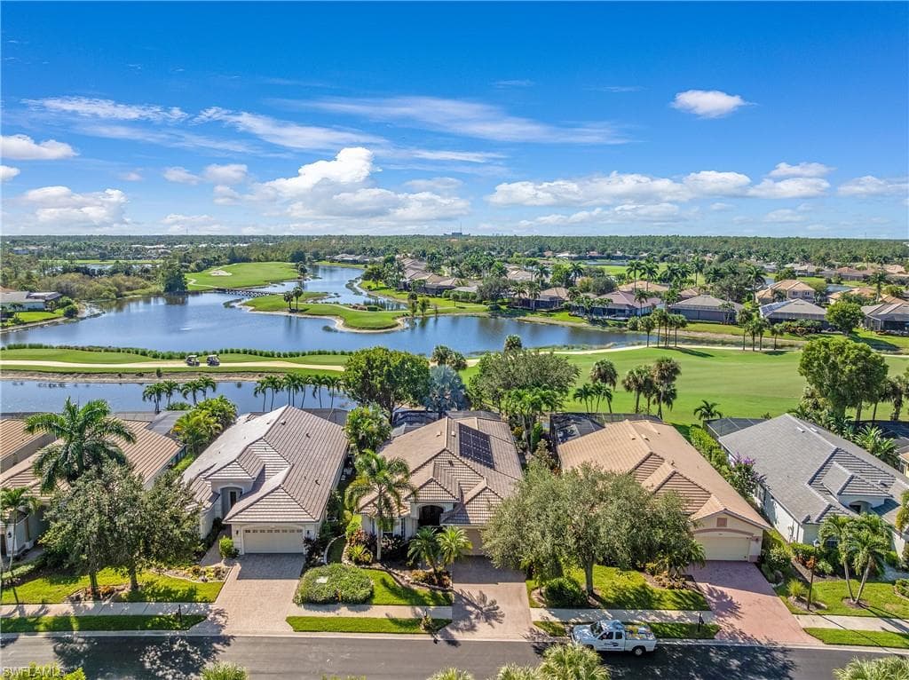 4923 Cerromar DR, NAPLES FL 34112-26