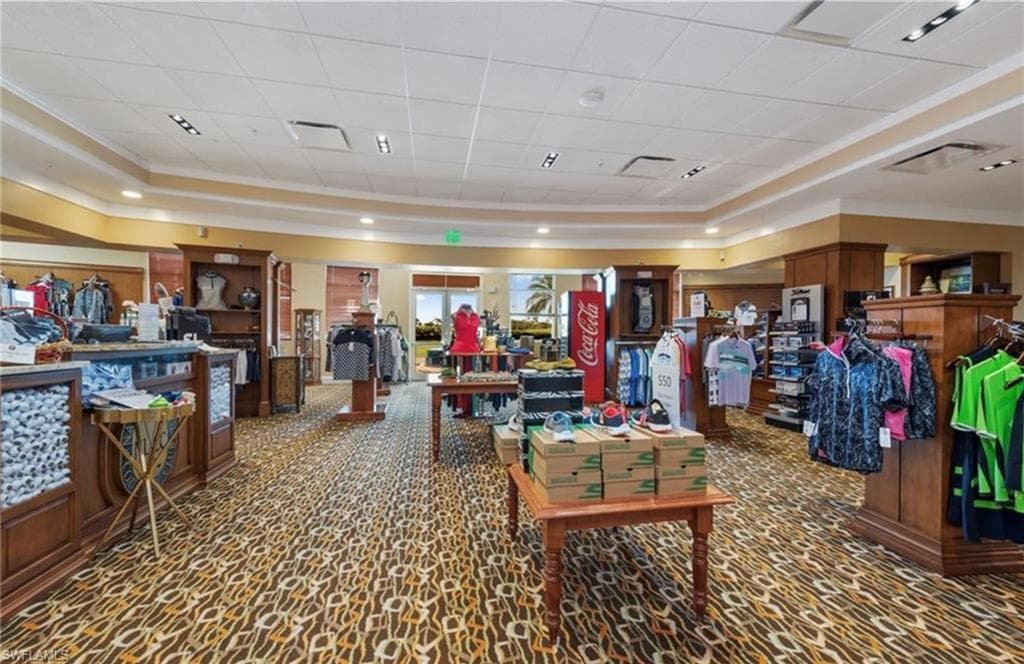 4923 Cerromar DR, NAPLES FL 34112-38