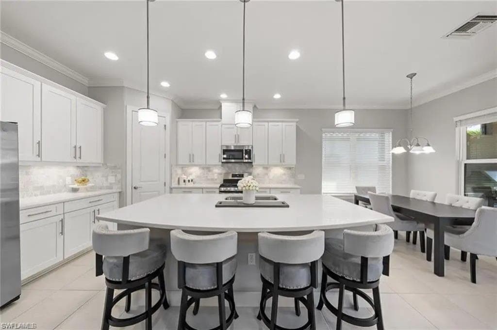 19729 Estero Pointe LN, FORT MYERS FL 33908-3