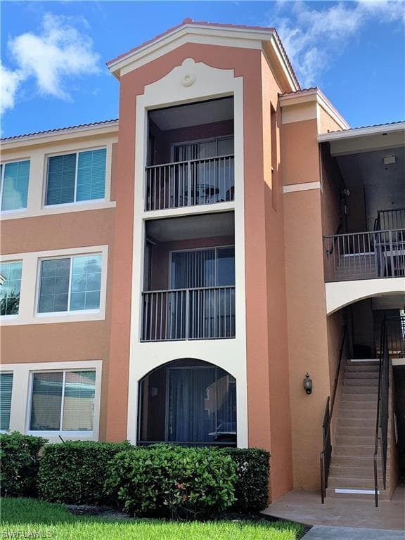 1235 Reserve WAY # 203, NAPLES FL 34105-13
