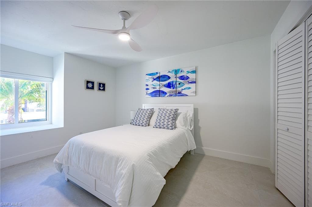 592 Beachwalk CIR # N202, NAPLES FL 34108-16