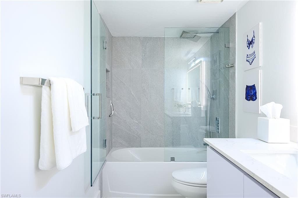 592 Beachwalk CIR # N202, NAPLES FL 34108-17