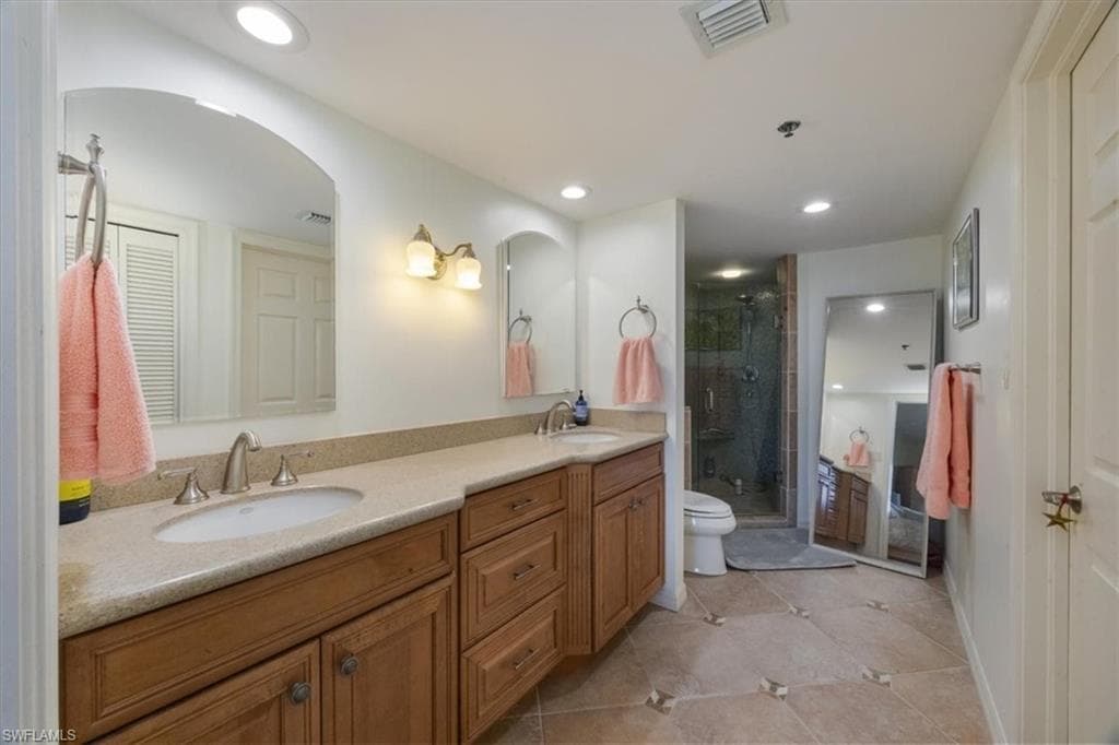 4130 Bayhead DR # 301, BONITA SPRINGS FL 34134-15