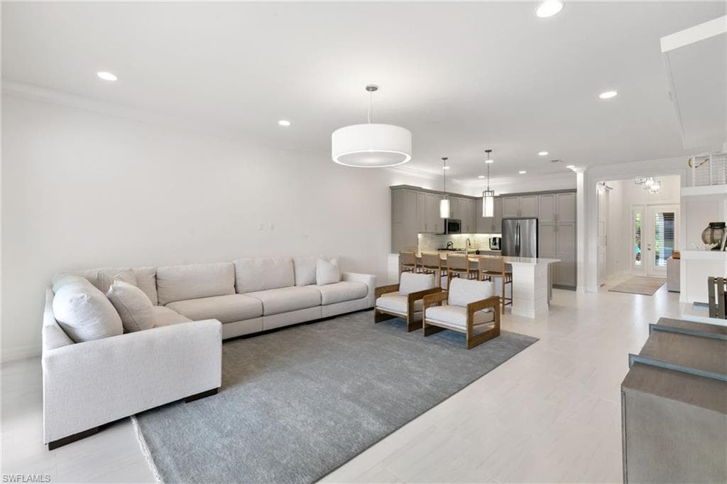 4409 Aurora ST, NAPLES FL 34119-14