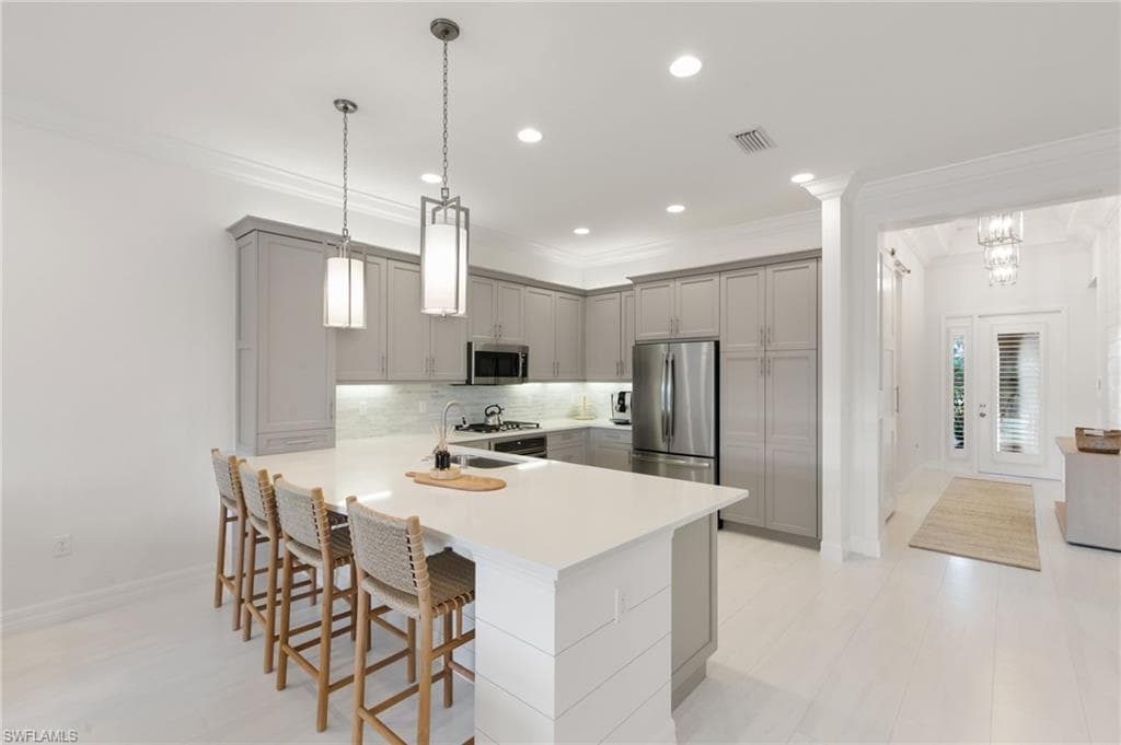 4409 Aurora ST, NAPLES FL 34119-7