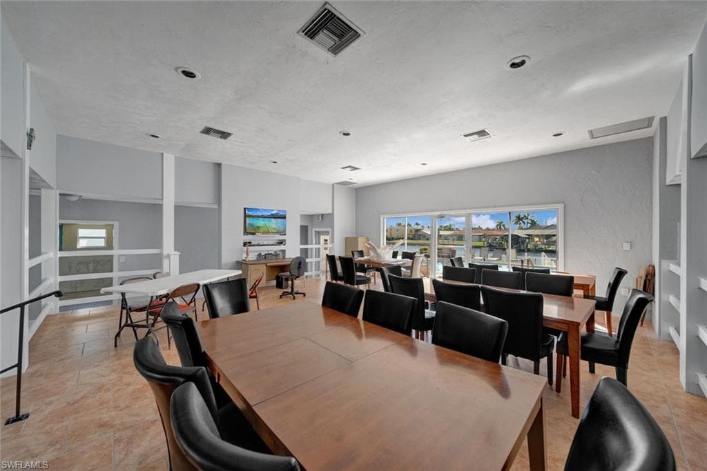 4104 SE 19th AVE # 202, CAPE CORAL FL 33904-38