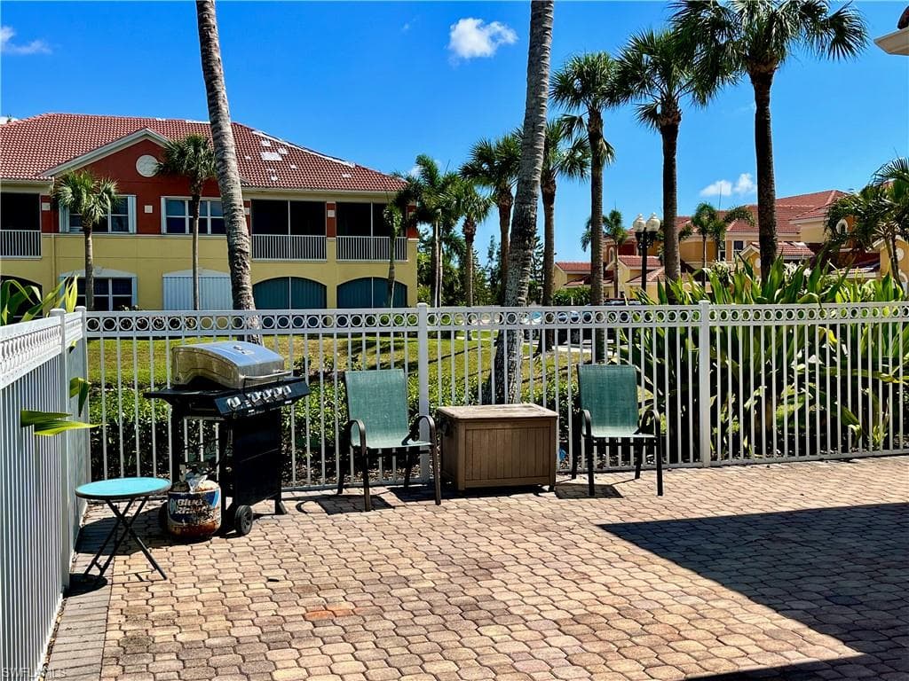 190 Shadroe Cove CIR # 703, CAPE CORAL FL 33991-22