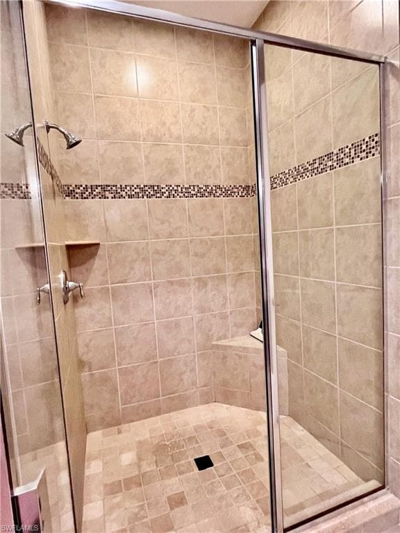 190 Shadroe Cove CIR # 703, CAPE CORAL FL 33991-11