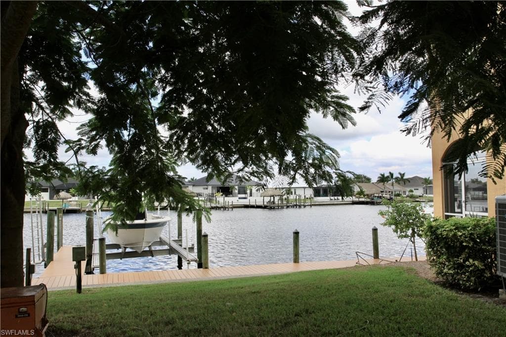 190 Shadroe Cove CIR # 703, CAPE CORAL FL 33991-17