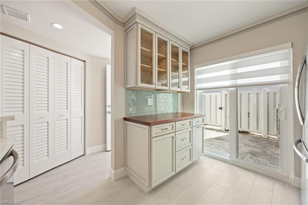 18016 San Carlos BLVD # 51, FORT MYERS BEACH FL 33931-13