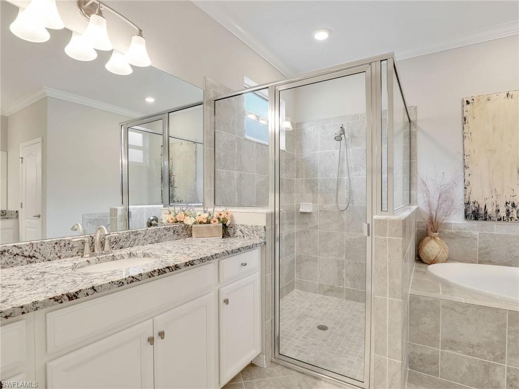 16391 Bonita Landing CIR, BONITA SPRINGS FL 34135-16