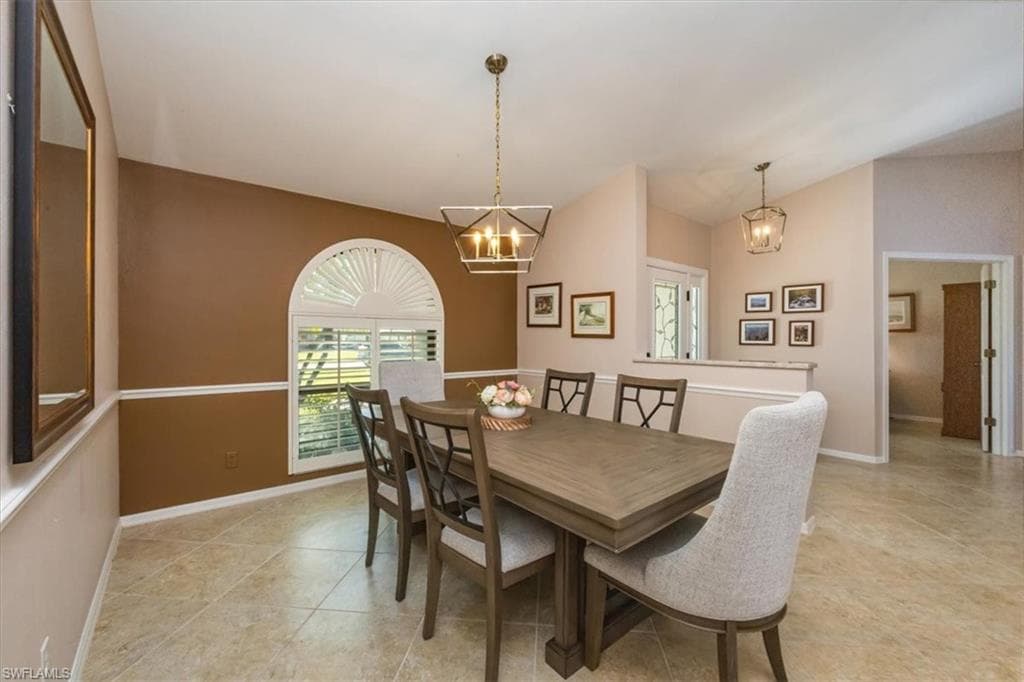 9534 Campbell CIR, NAPLES FL 34109-9