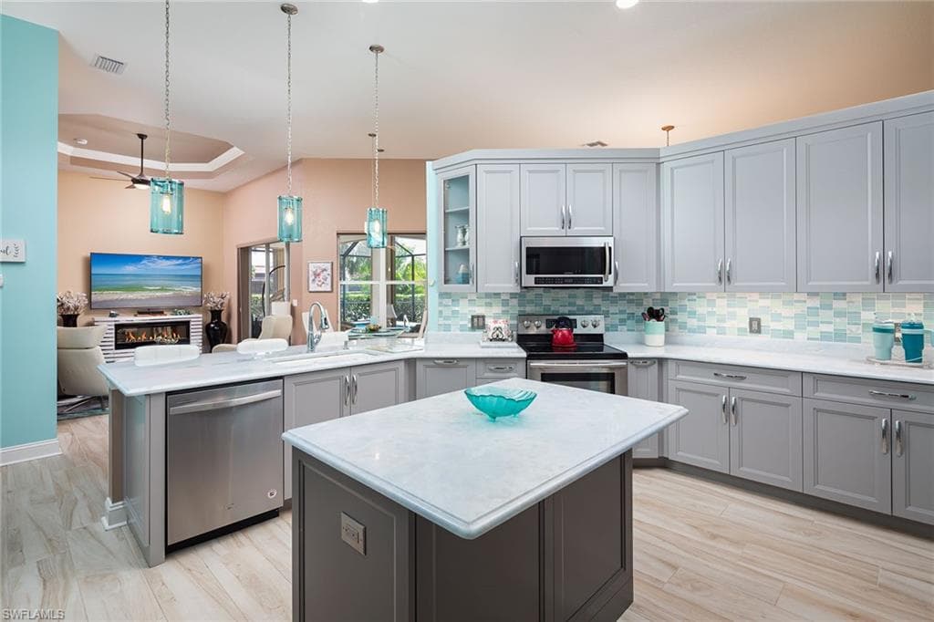 10304 Wishing Stone CT, BONITA SPRINGS FL 34135-7
