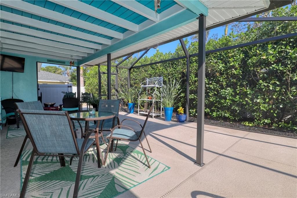 7238 Emily DR, FORT MYERS FL 33908-25