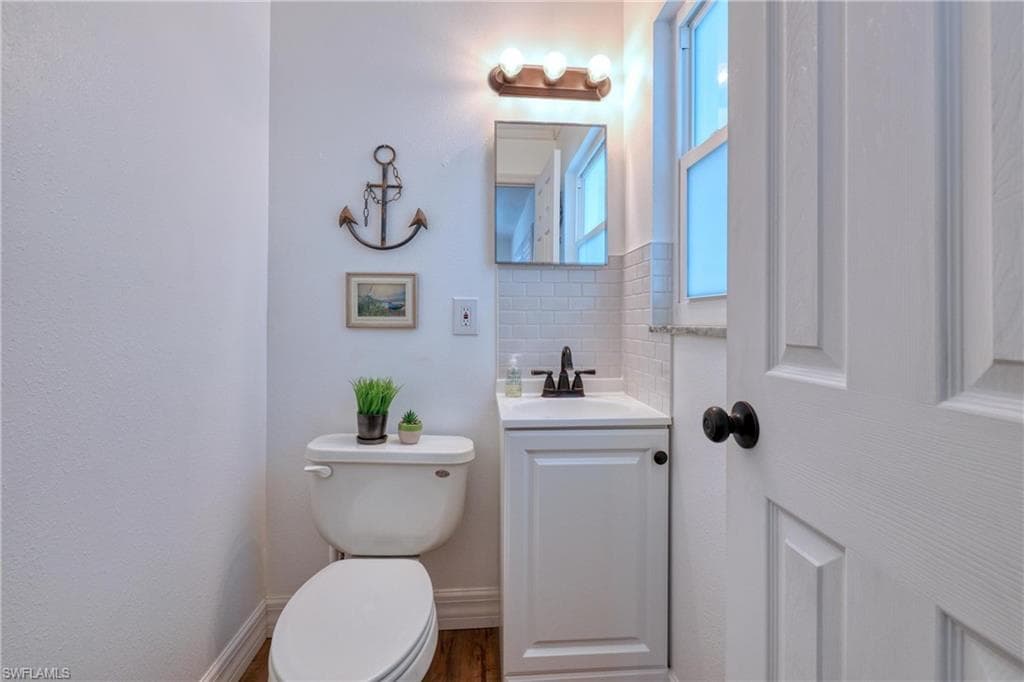 7238 Emily DR, FORT MYERS FL 33908-19