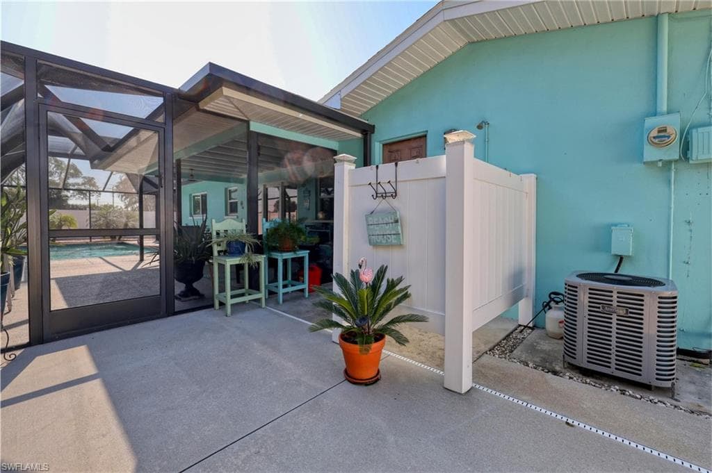 7238 Emily DR, FORT MYERS FL 33908-29