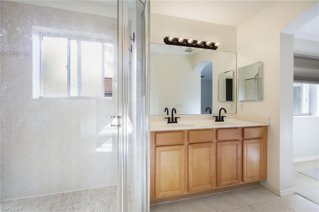 10004 Ravello BLVD, FORT MYERS FL 33905-17